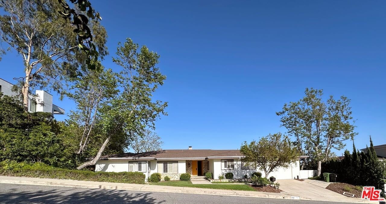 1212 Roberto Ln – photo 1