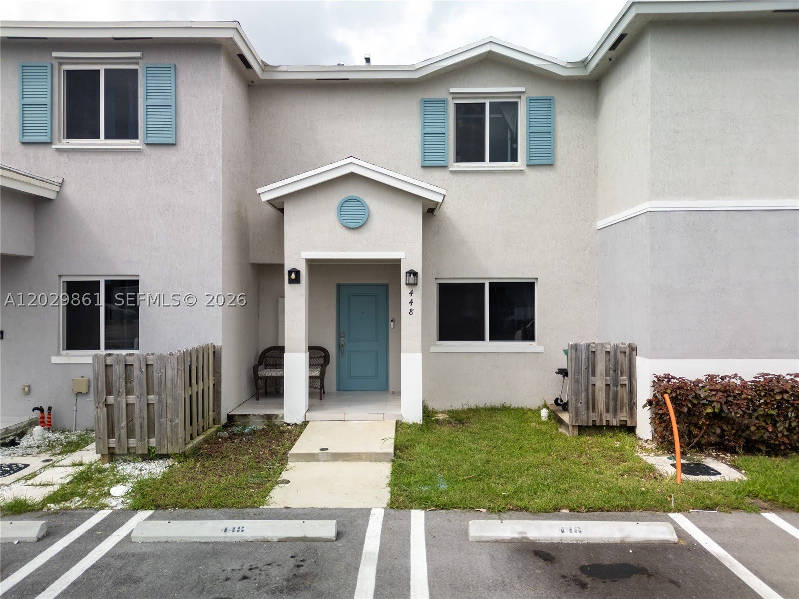 448 NW 12th Pl – photo 1