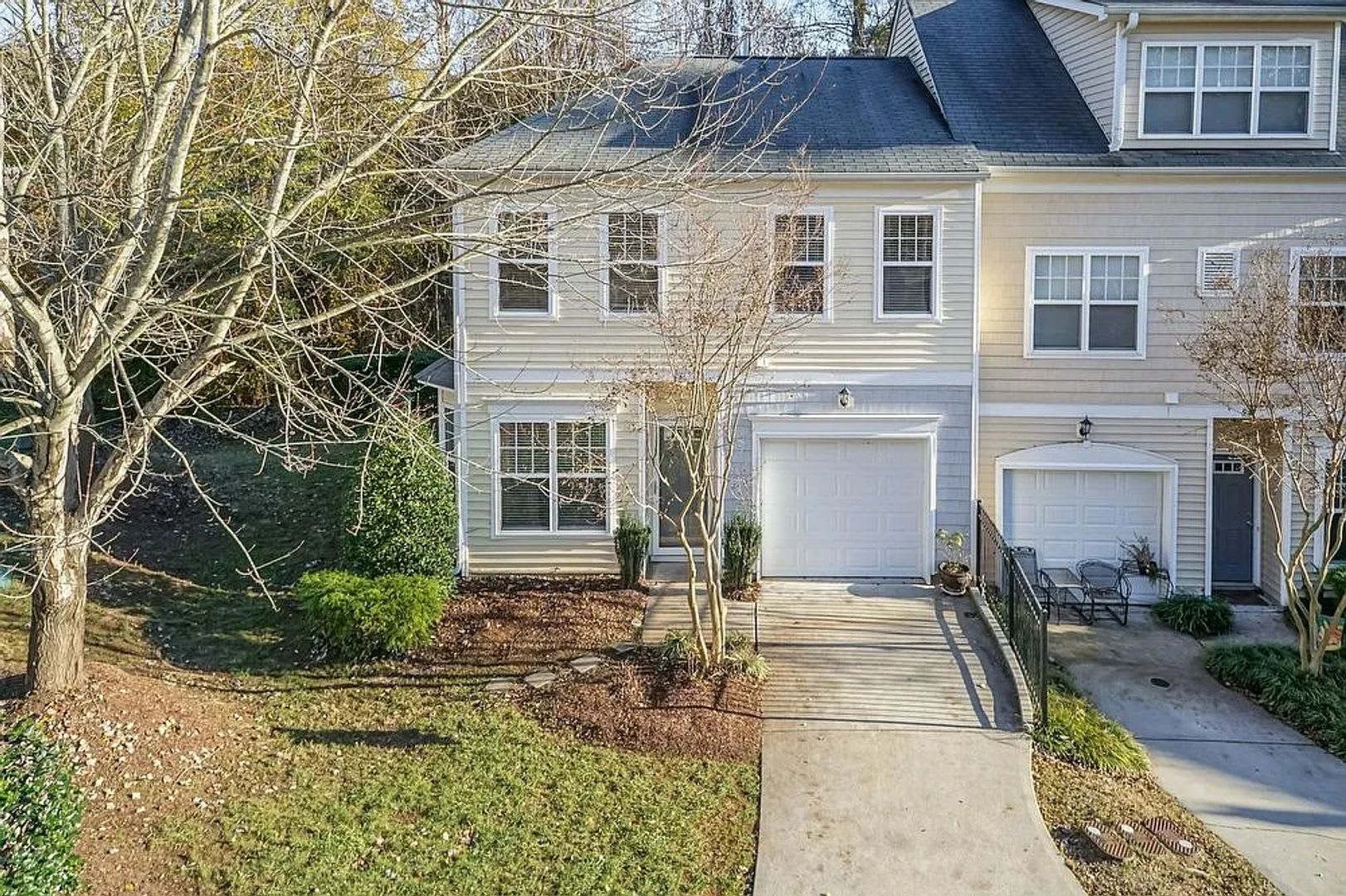 3 Bedroom Townhome With Garage Walk To Downtown Wake Forest – photo 1 of 343