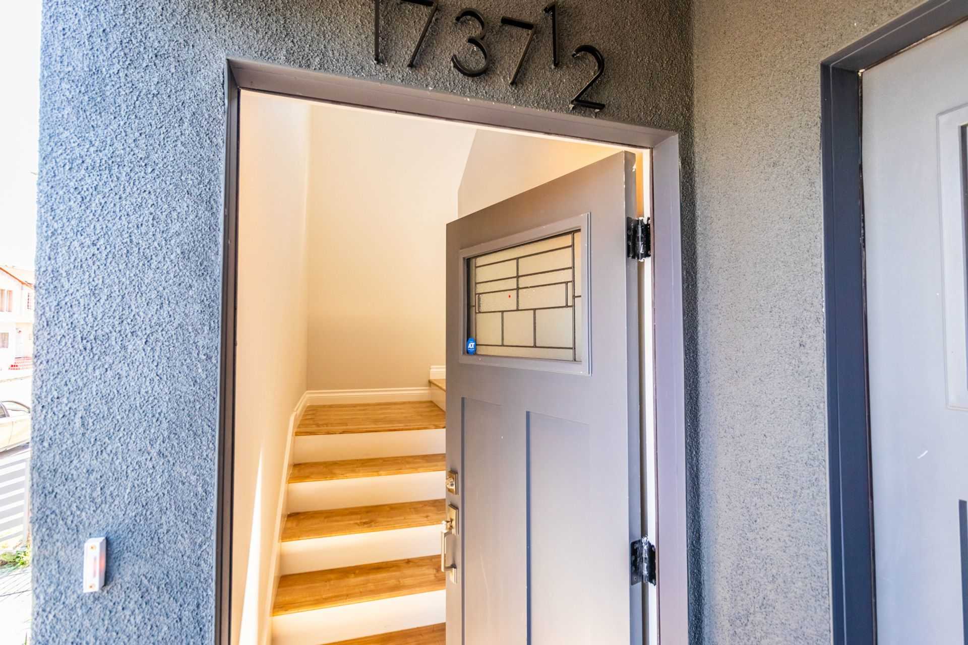 1737 S Longwood Ave – photo 1