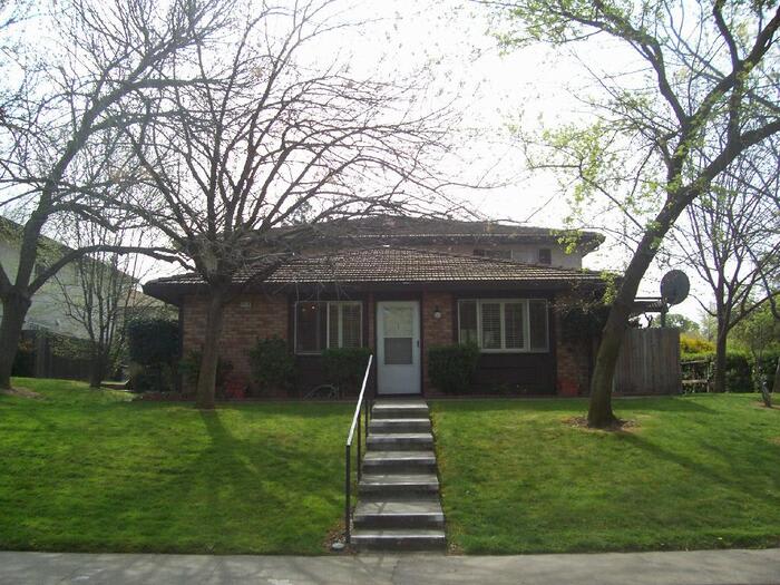4710 Hayford Way – photo 1 of 11