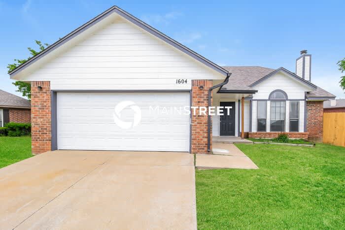 1604 Pennington Circle – photo 1