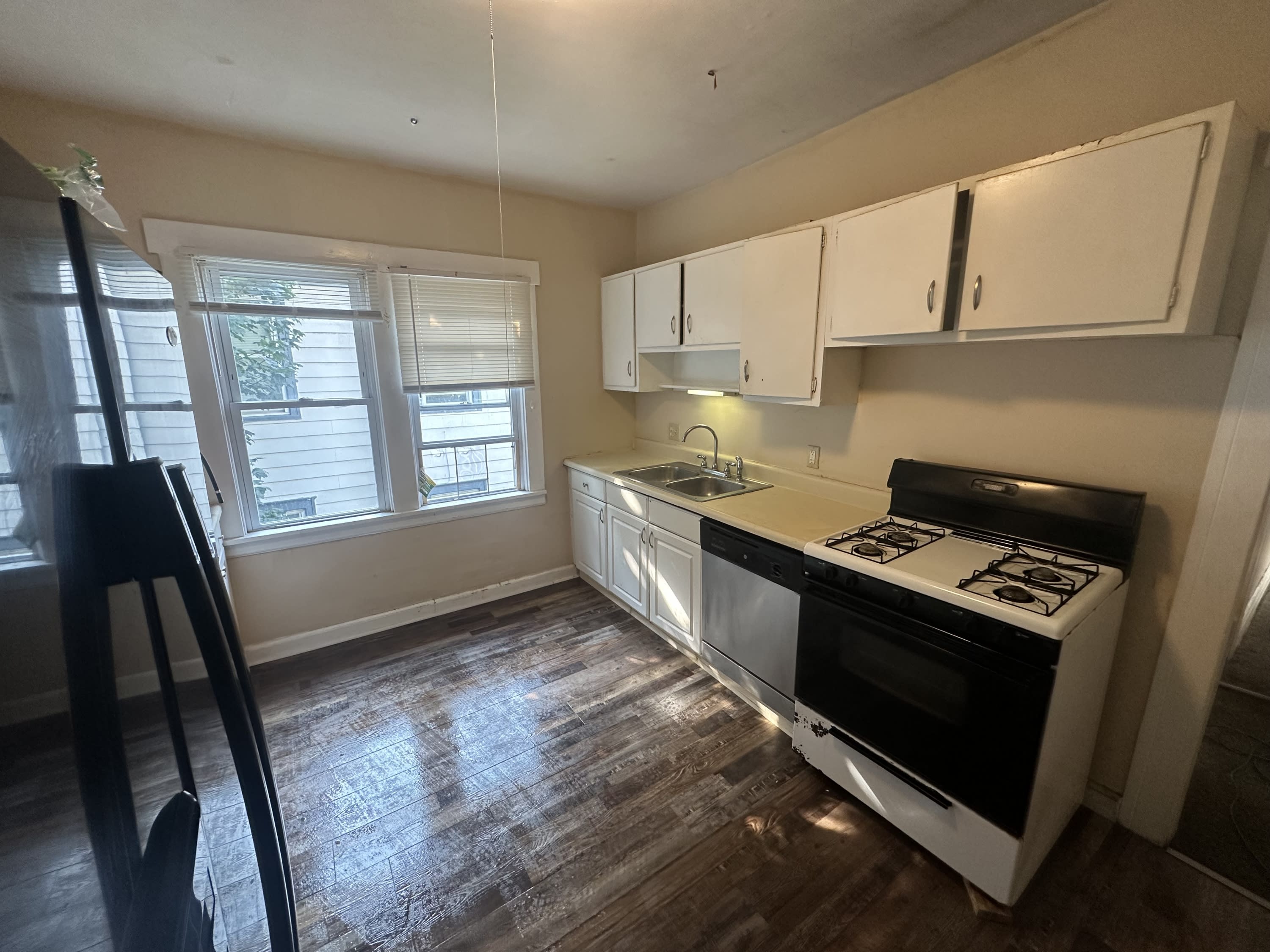 91 Englewood Avenue – photo 1