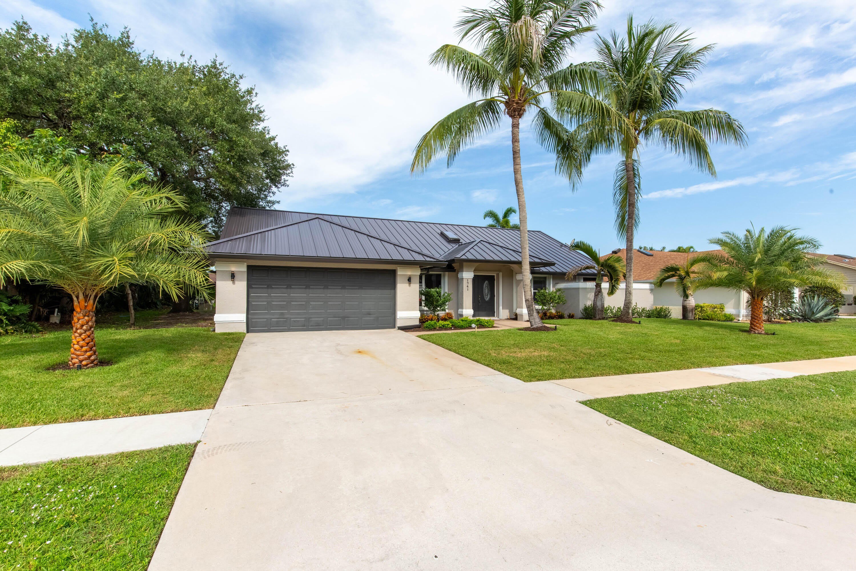 1741 Grantham Drive – photo 1 of 27