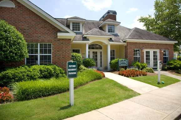 Columns at Club Drive – photo 1
