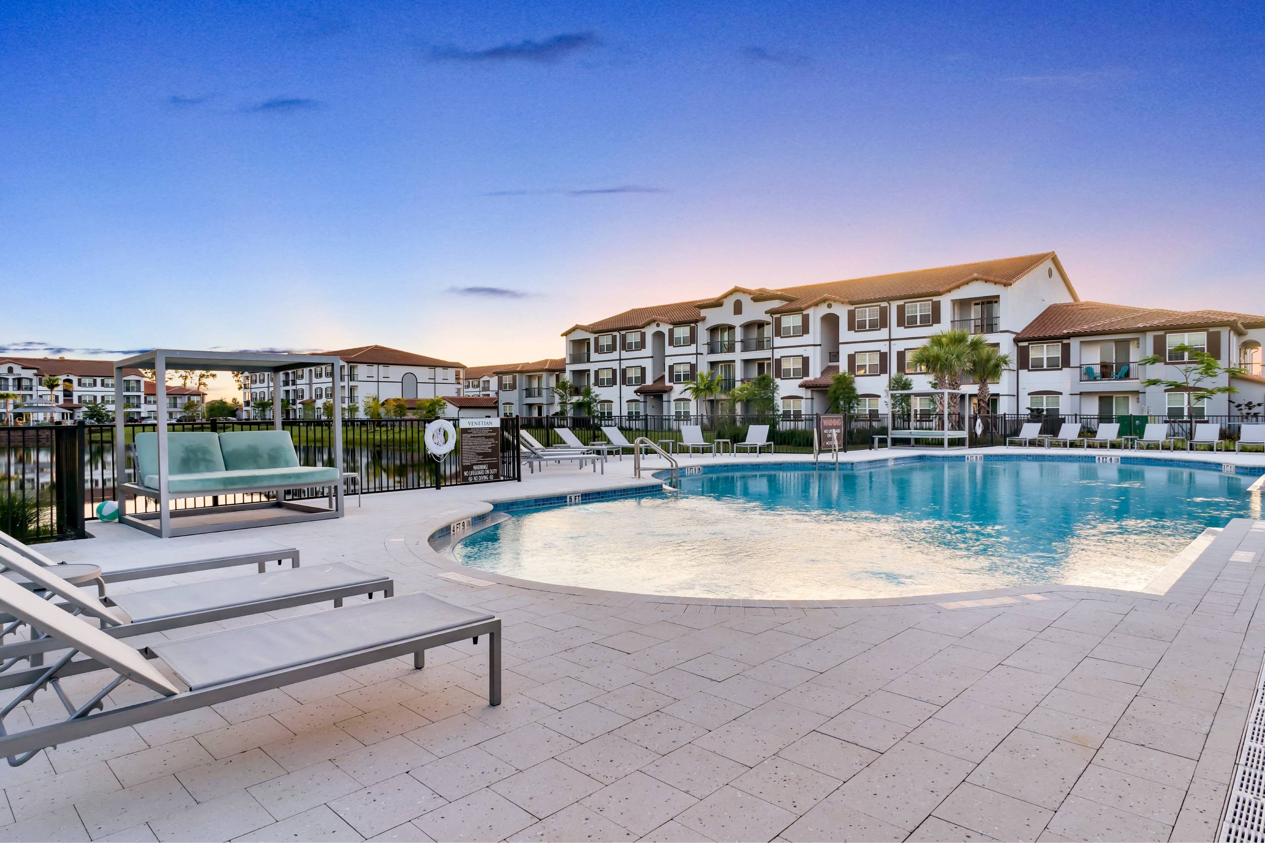 Venetian Apartments – photo 1