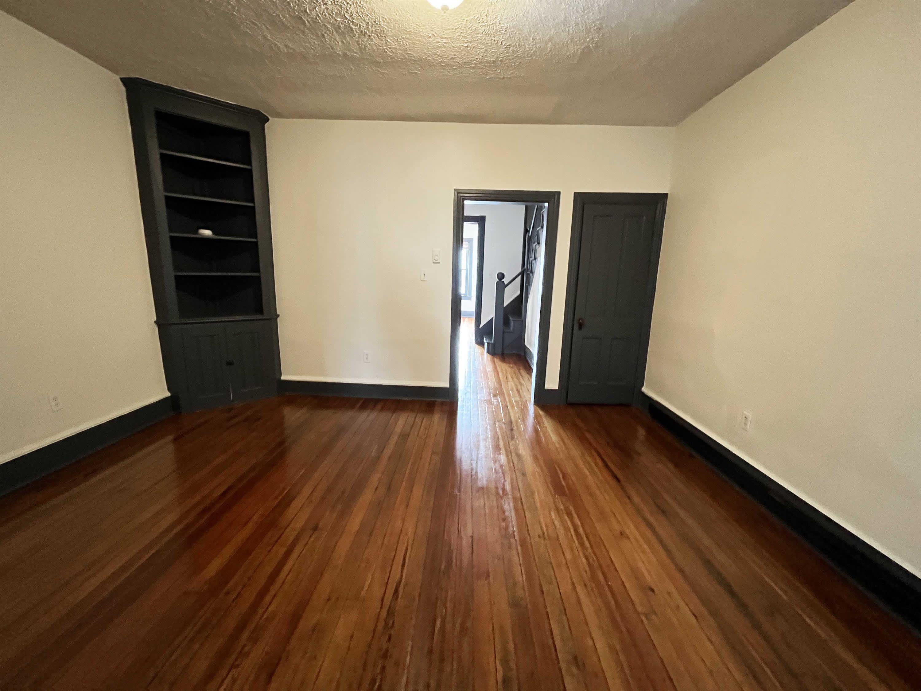 238 N Raleigh St – photo 1 of 11