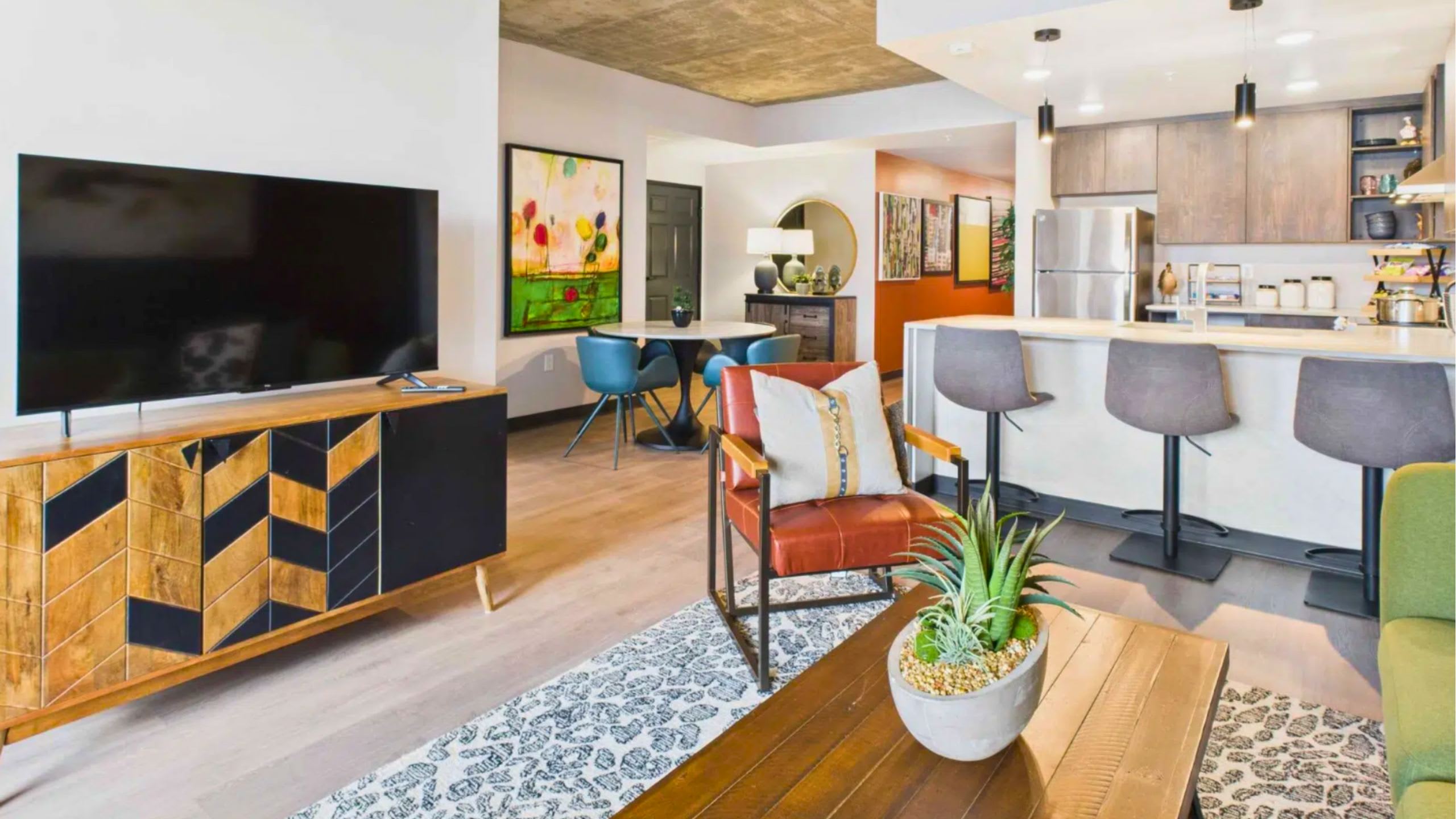 Watermark Apartments – photo 1