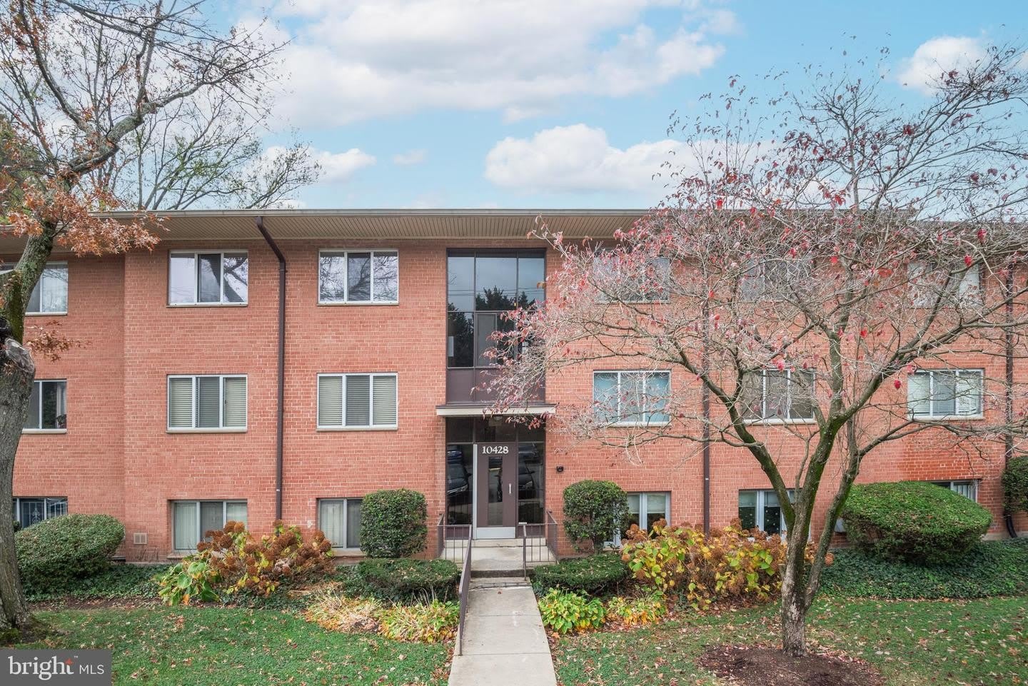 10428 ROCKVILLE PIKE #402 – photo 1