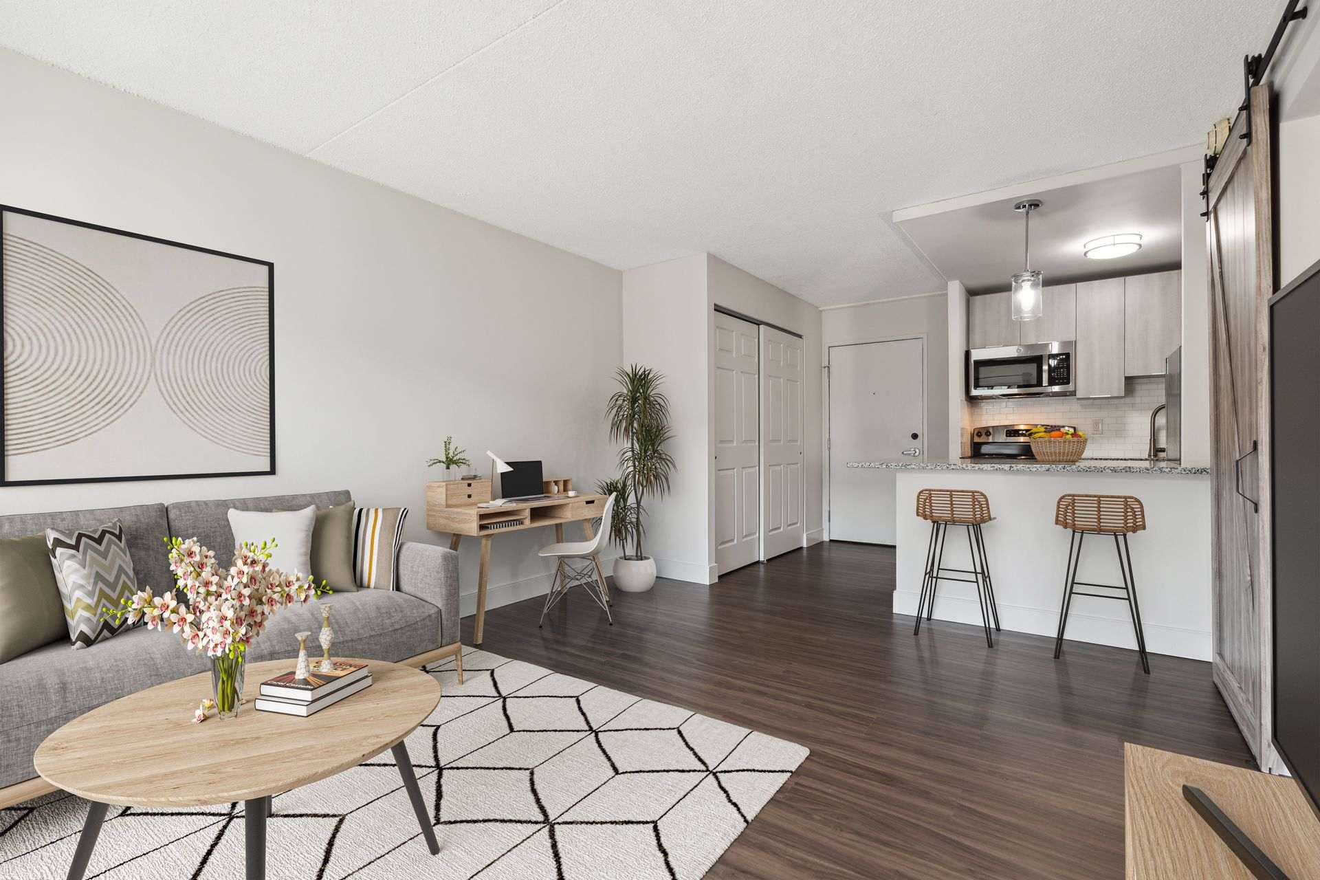 Center Square Apartments – photo 1 of 16