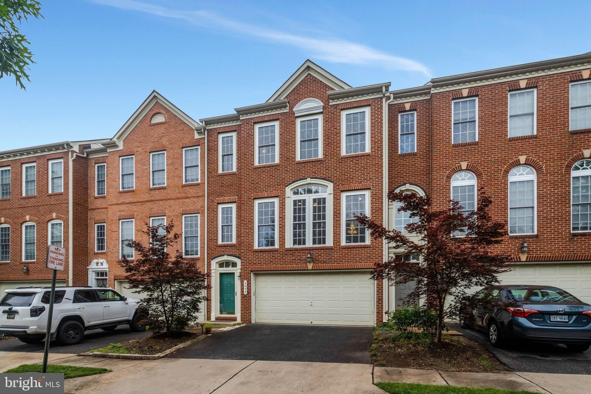 4694 HELEN WINTER Terrace – photo 1