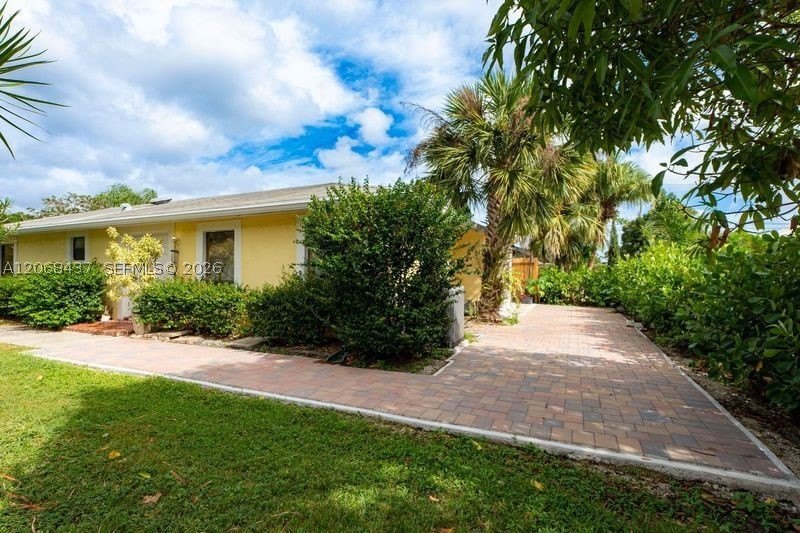 7507 Ace Rd N – photo 1