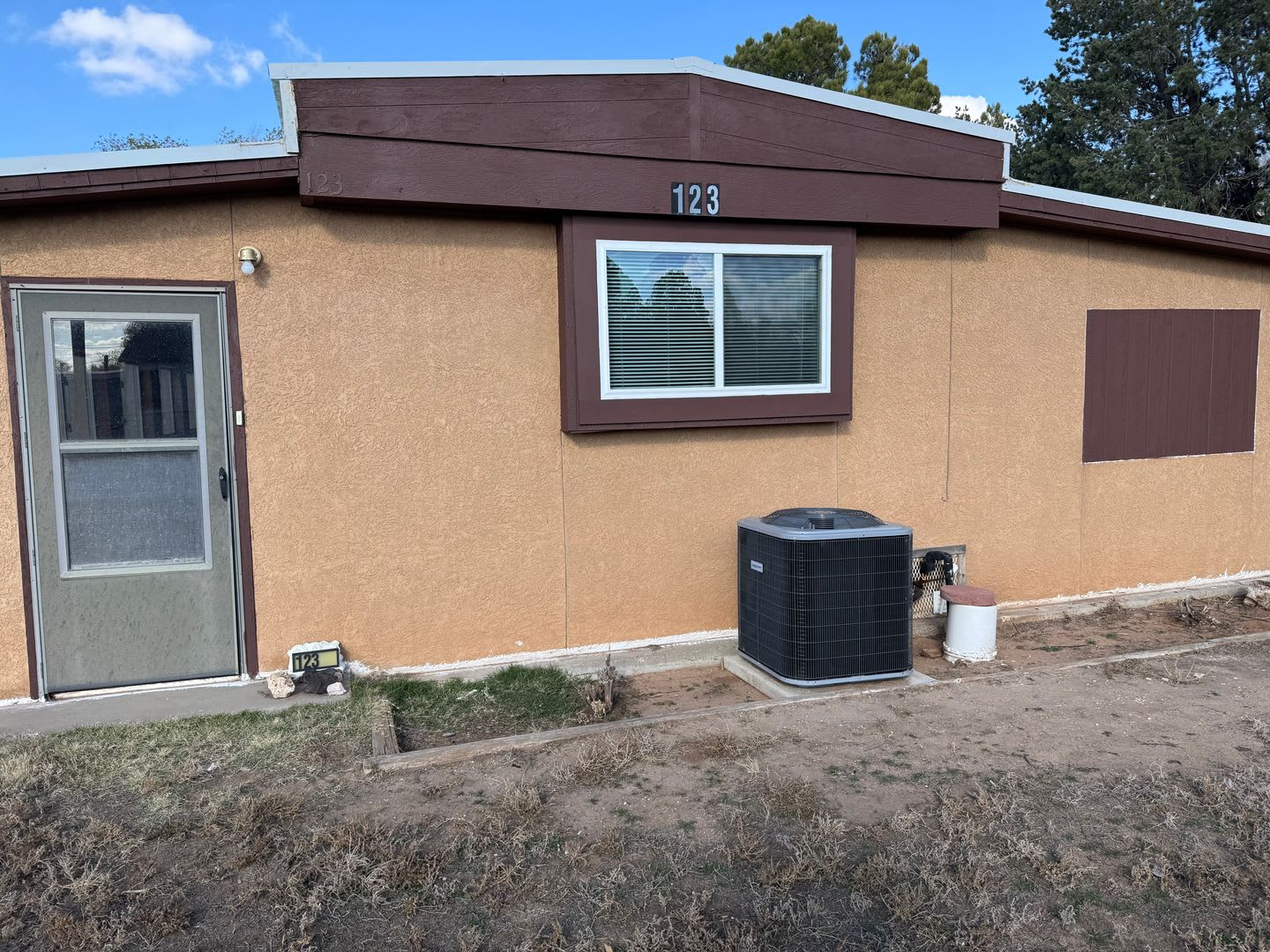 123 East Lime – photo 1 of 27
