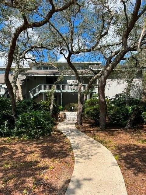 808 PINEWOOD Court – photo 1 of 16