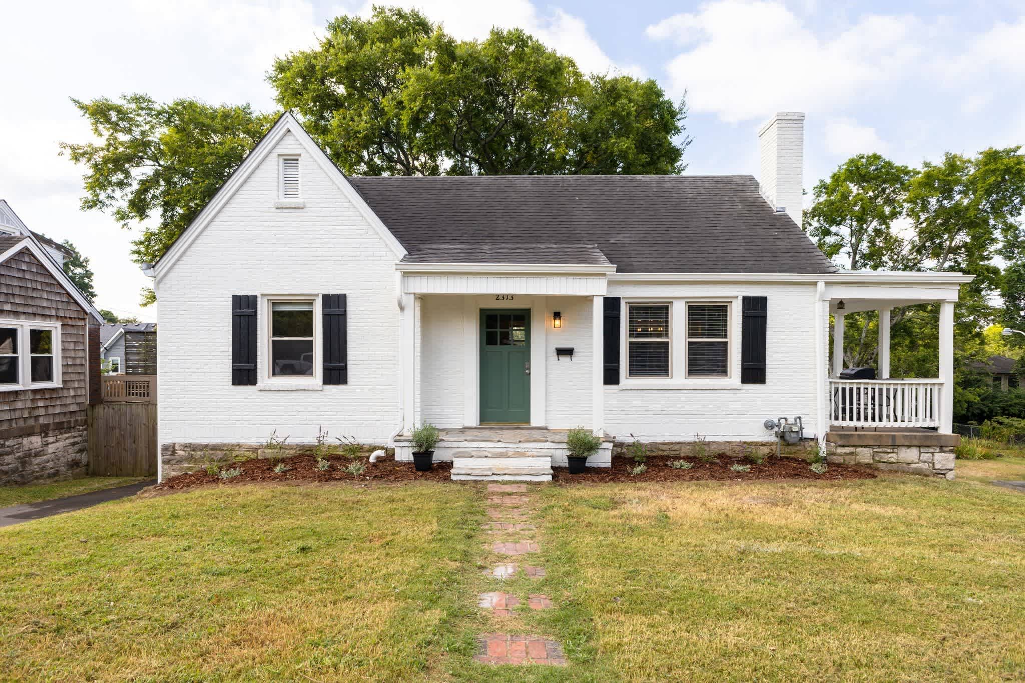 2313 Sunset Pl – photo 1