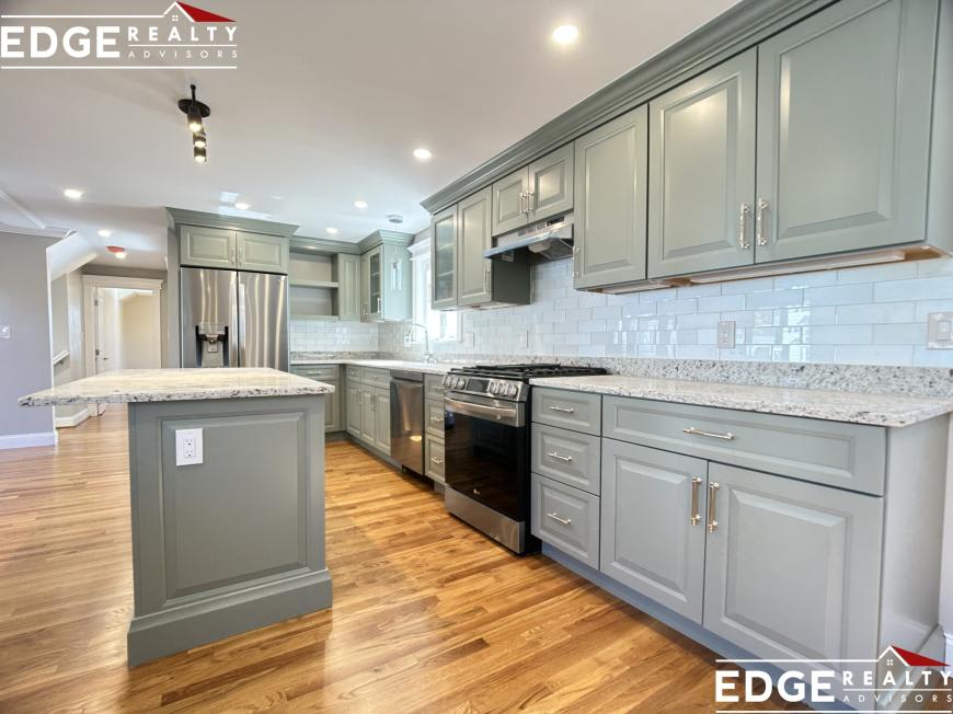 15 Moody St – photo 1 of 161