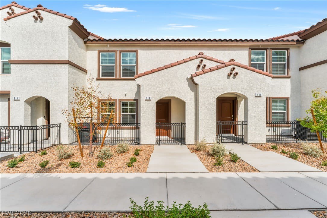 913 Rosy Starling Street – photo 1