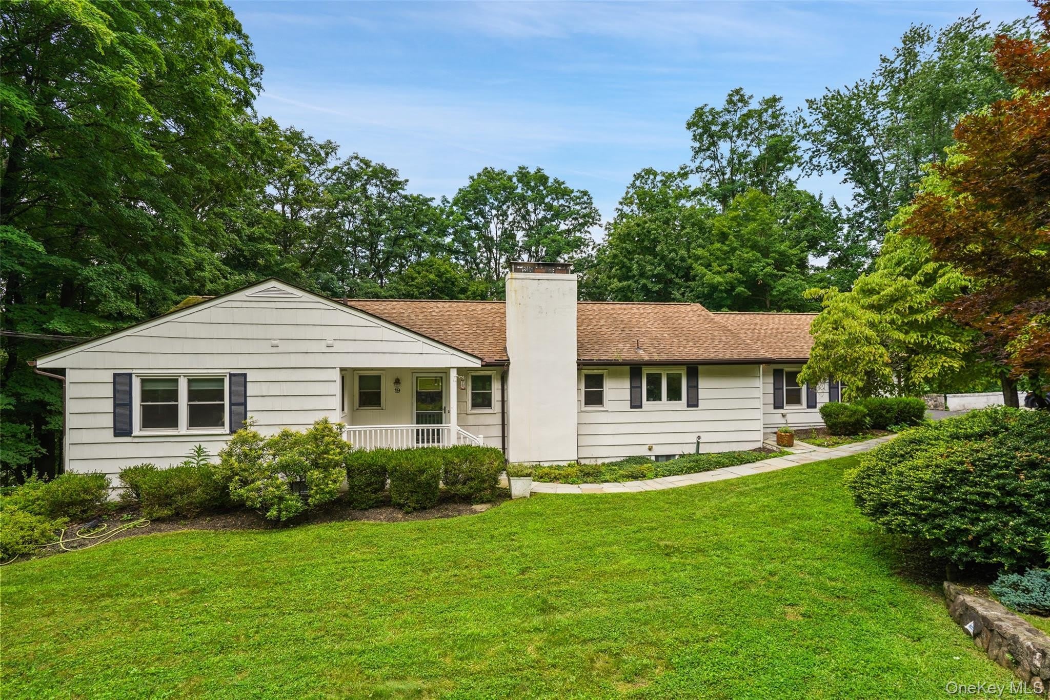 19 Skyview Drive – photo 1 of 21