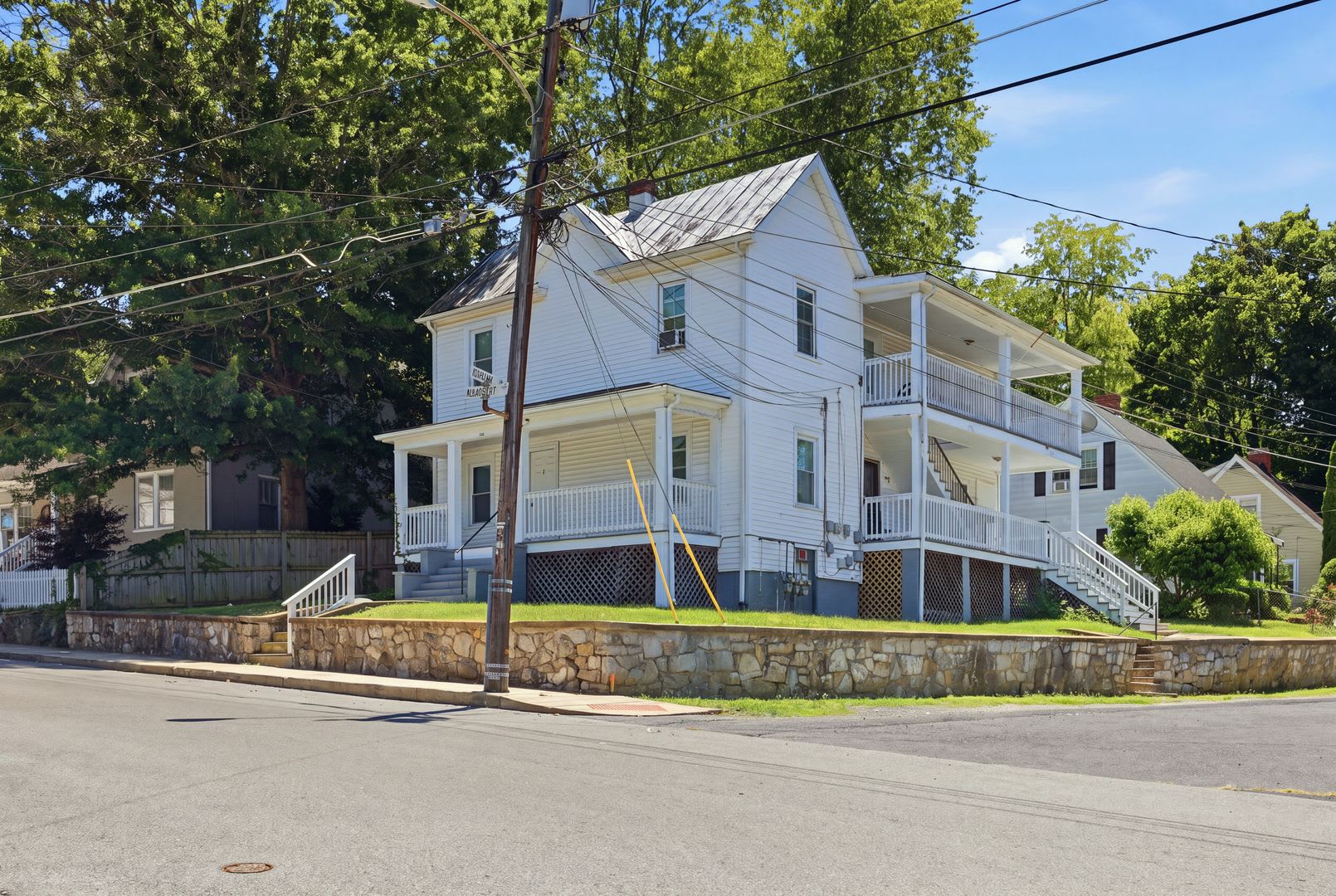 650 Alleghany Ave APT 3 – photo 1 of 7
