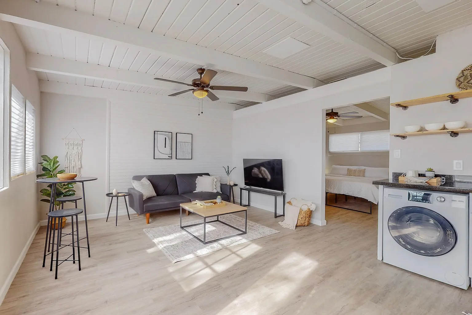 720 Truman Street Northeast – photo 1