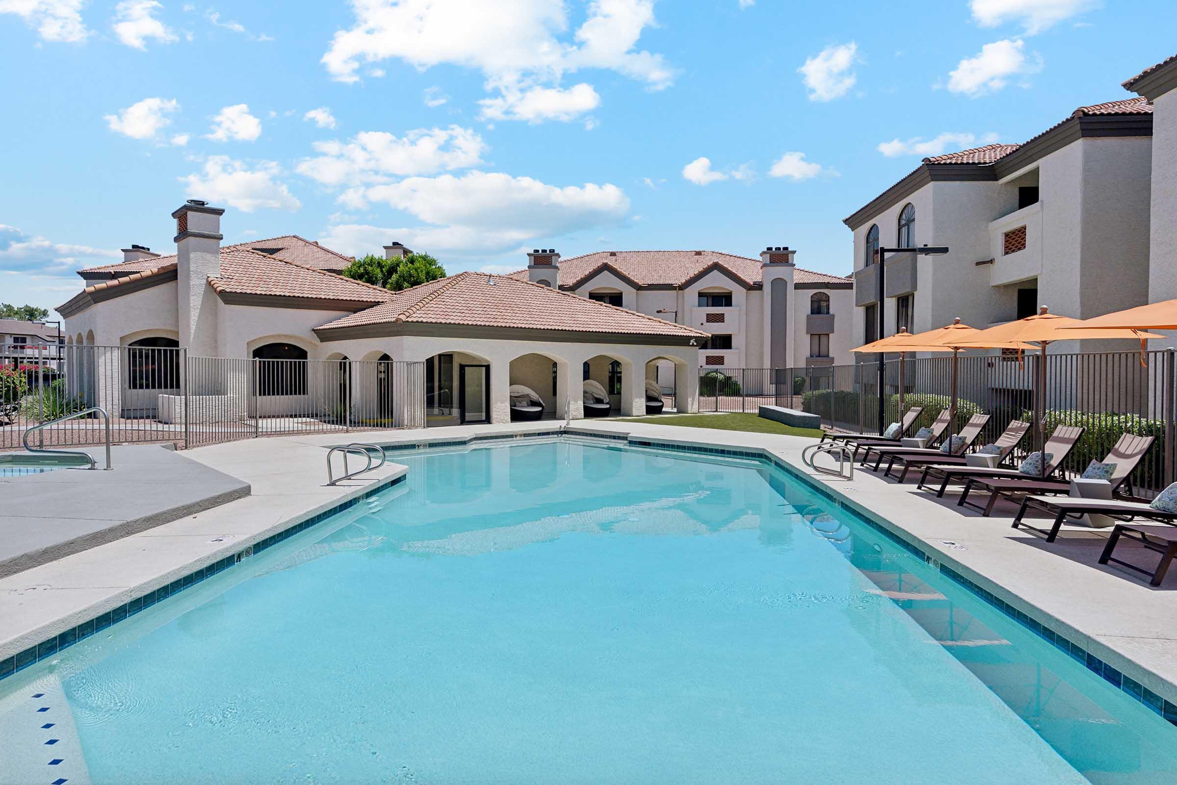 Twin Palms – photo 1