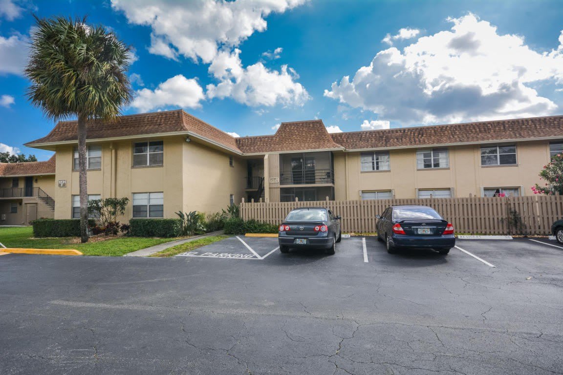 1231 NW 13th Street – photo 1