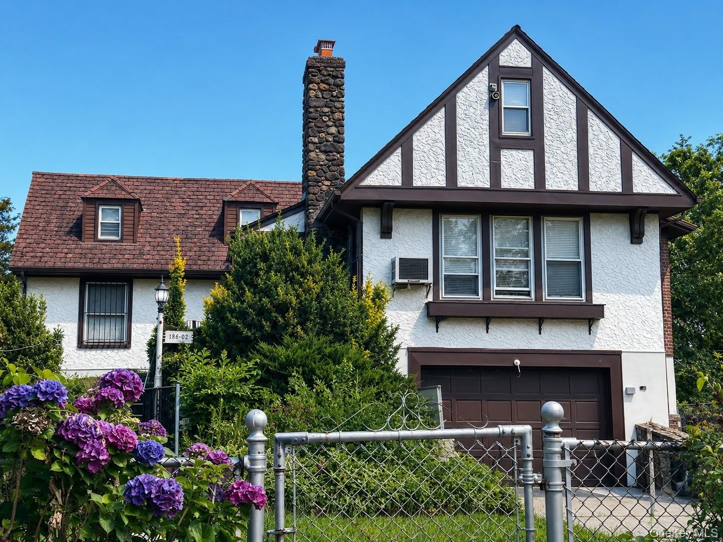 188-06 Soho Drive – photo 1