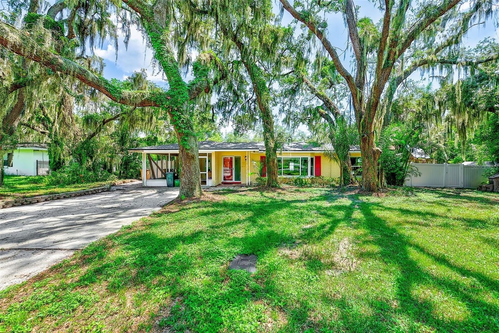 303 Saint Augustine Avenue – photo 1 of 213