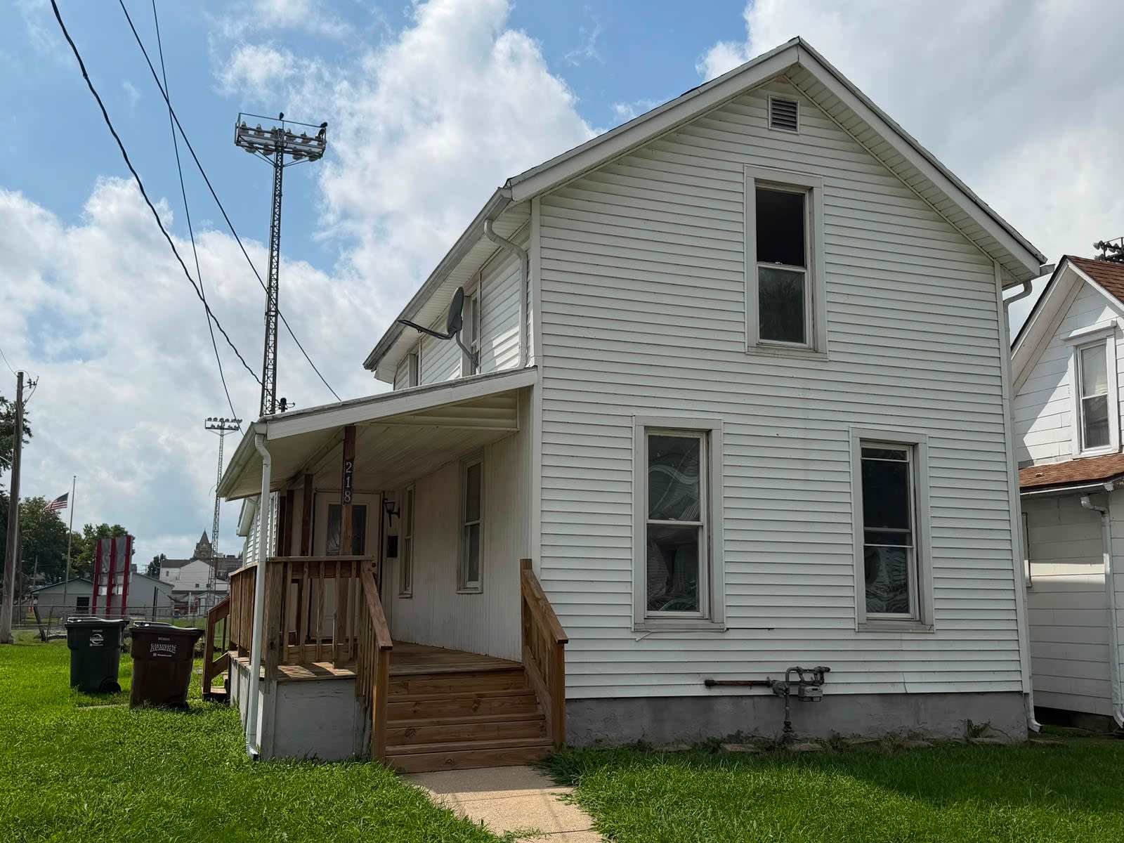 218 Manning st – photo 1
