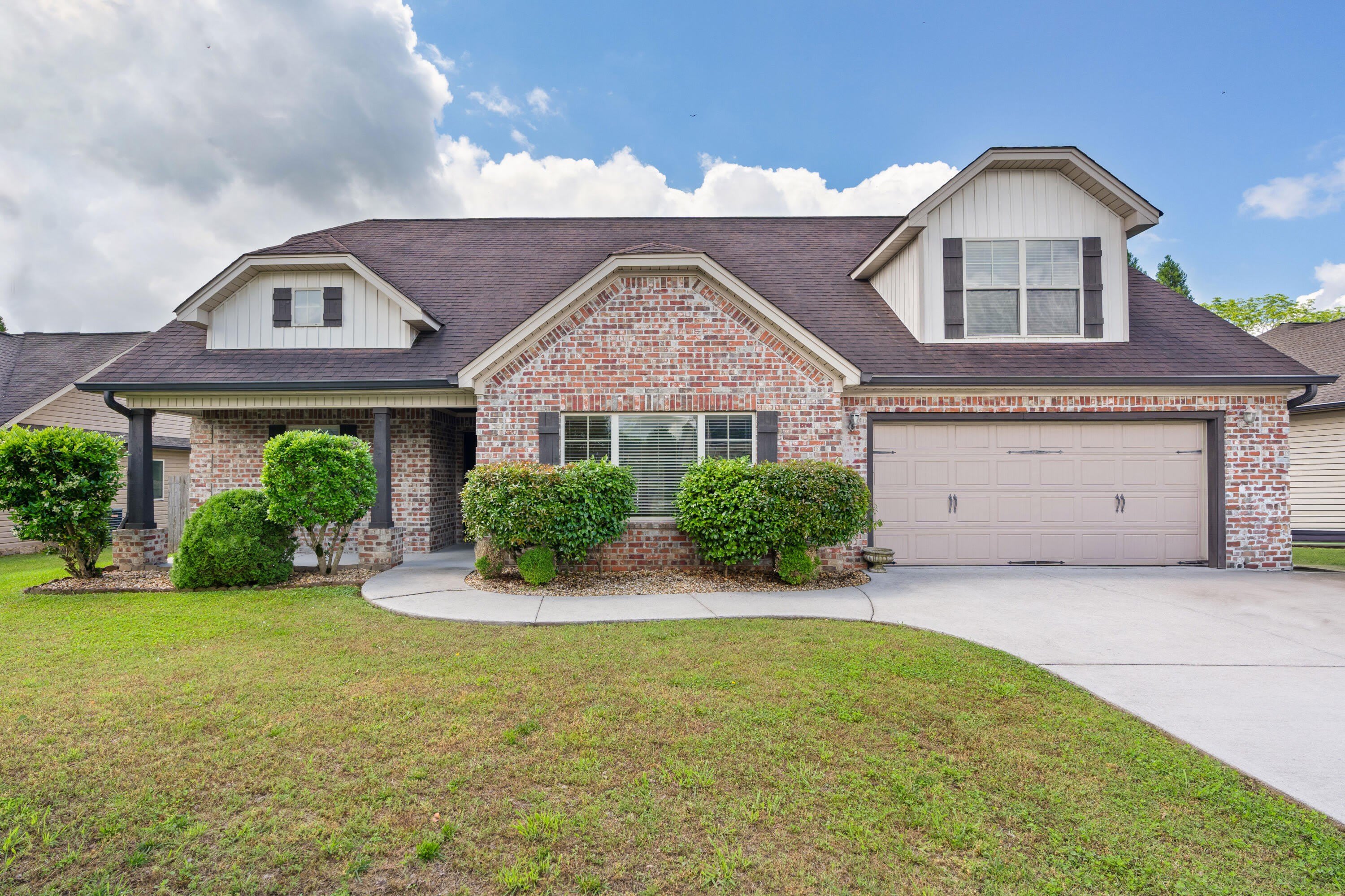 3384 Willow Lake Circle – photo 1