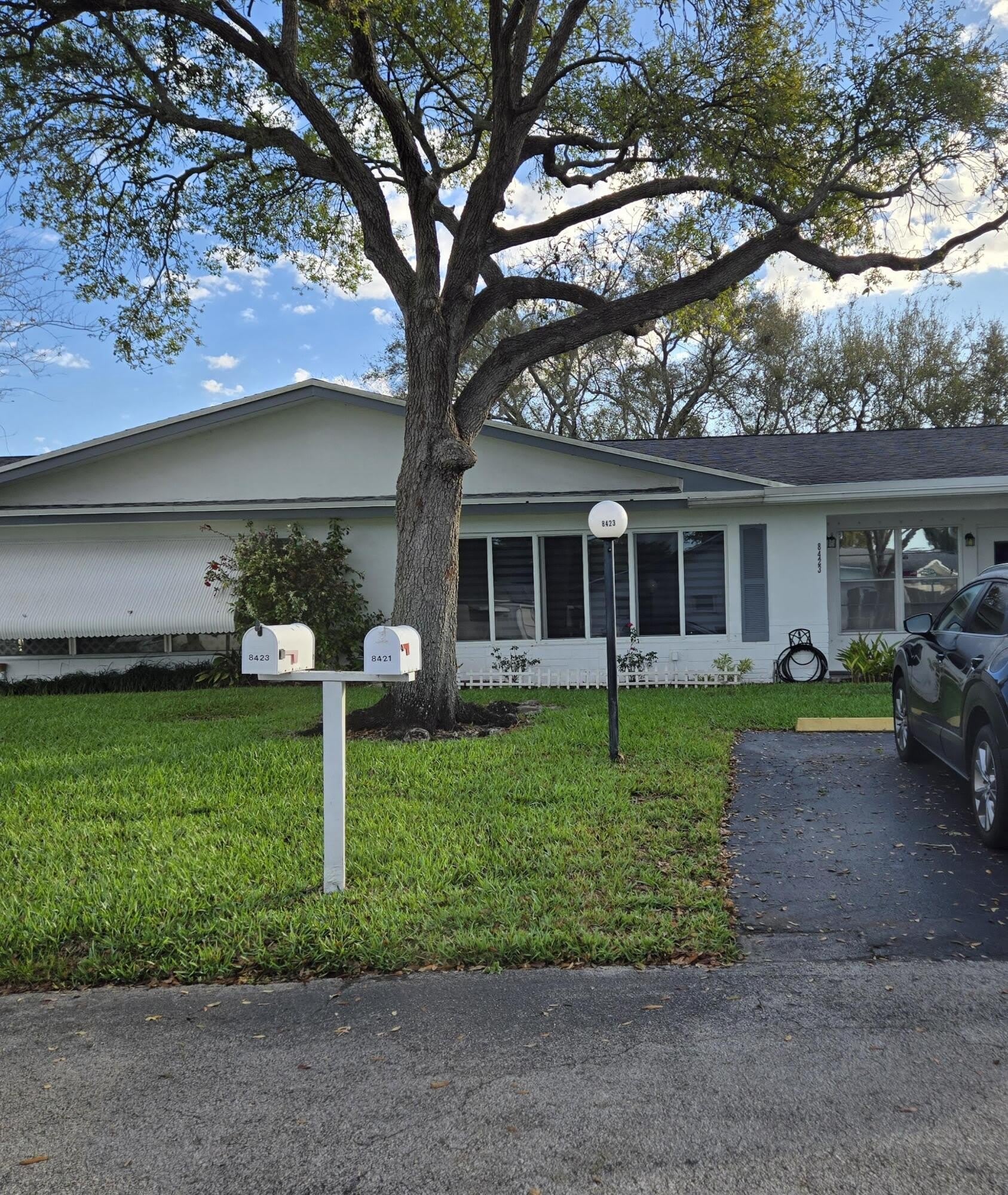 8423 Nw 12Th Street – photo 1