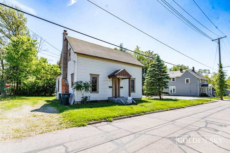 216 South Dill Street – photo 1
