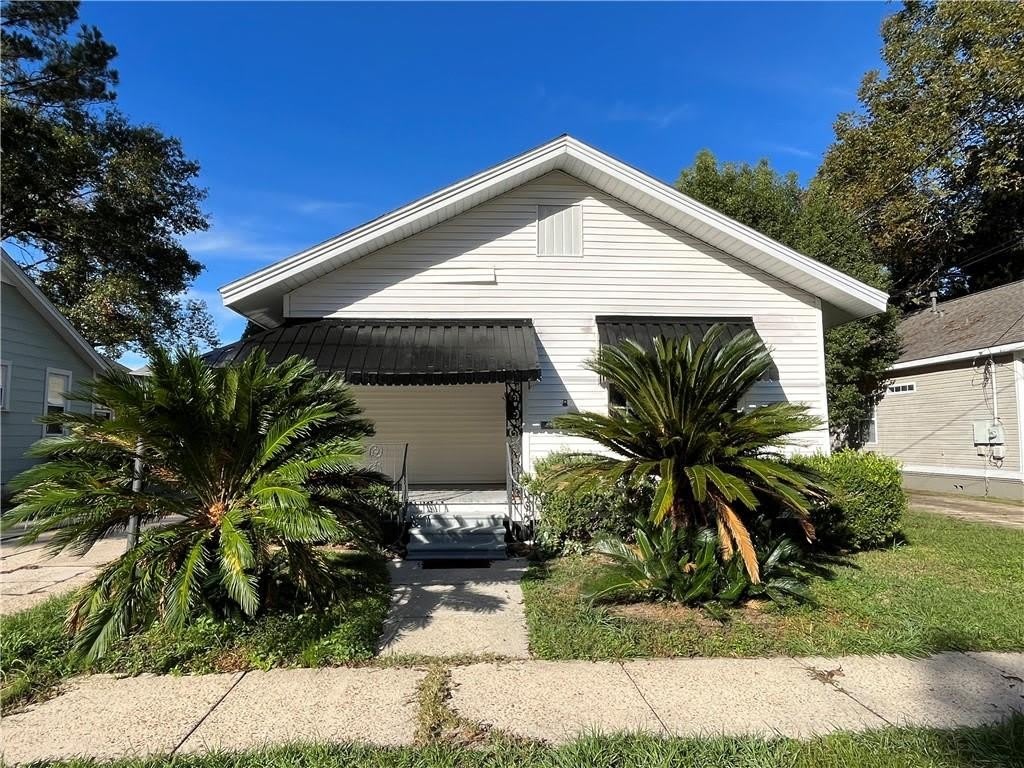 211 Hazel Street – photo 1