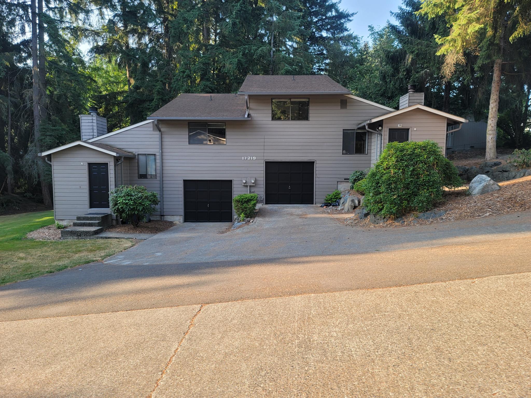 17219 Gravenstein Rd – photo 1 of 22