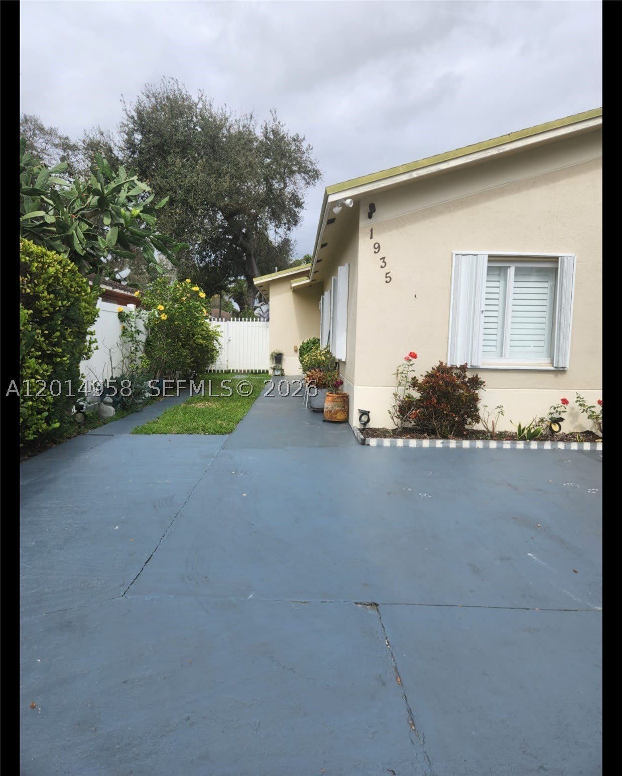 1935 NW 96th St – photo 1 of 7