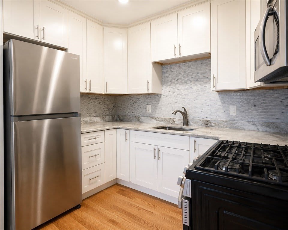 57 Sumner St – photo 1