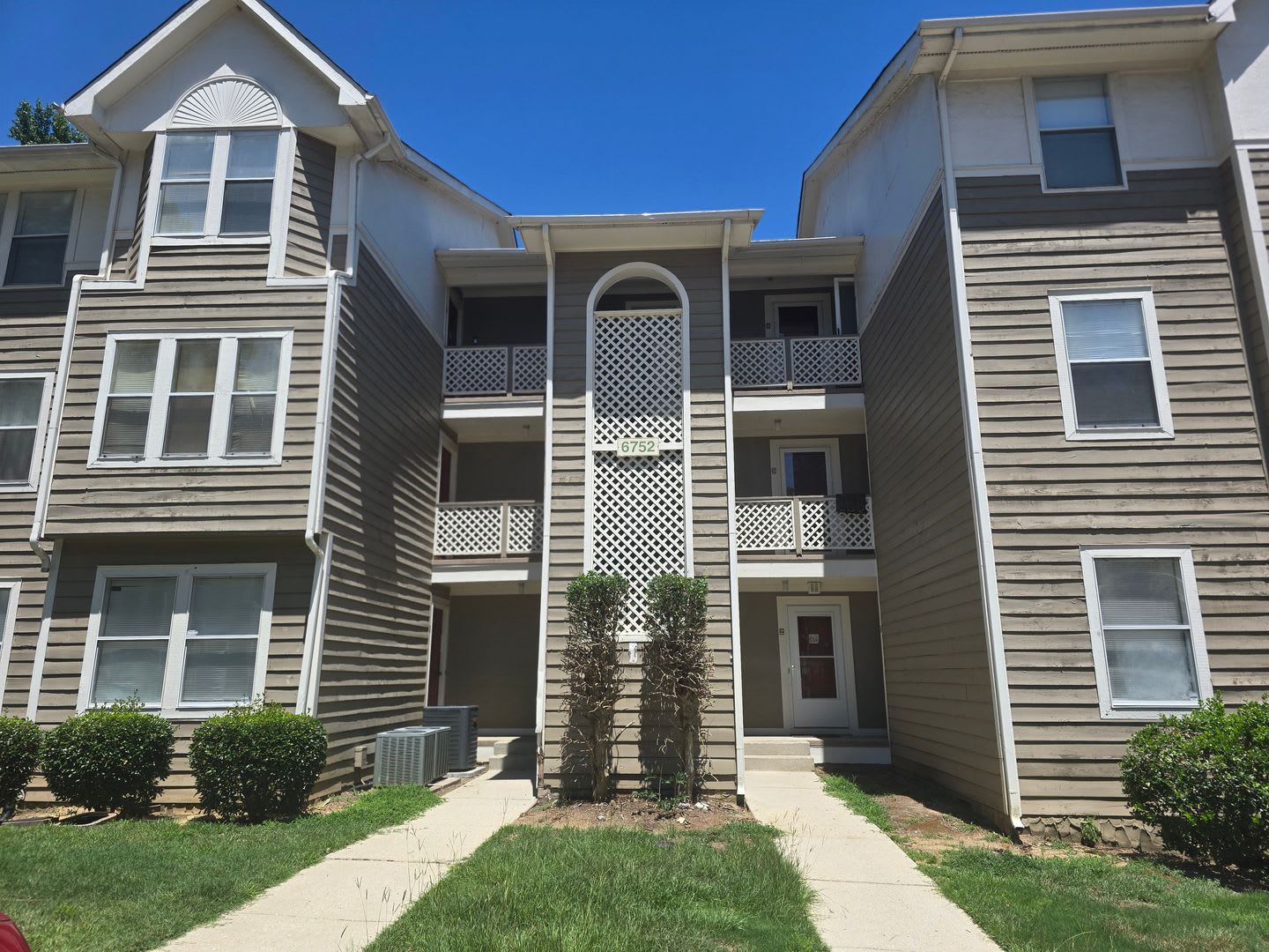6752-5 Willowbrook ~ Stewarts Creek – photo 1