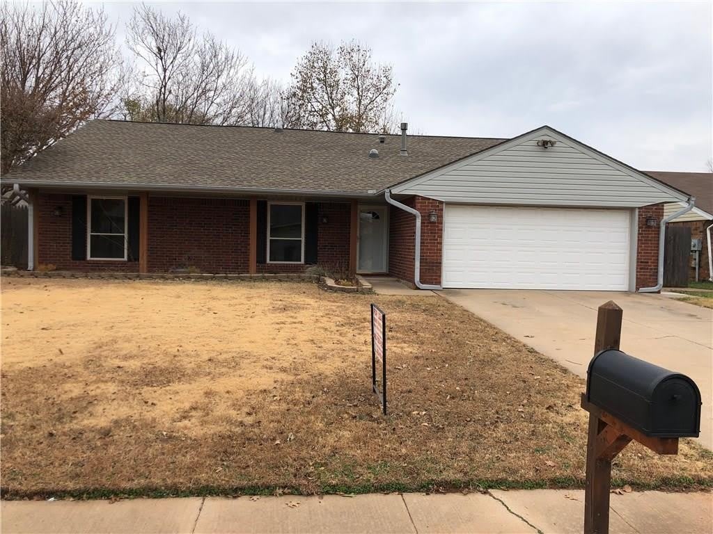 208 N Grand Fork – photo 1