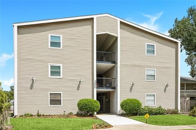 2800 Steamship Circle – photo 1 of 40