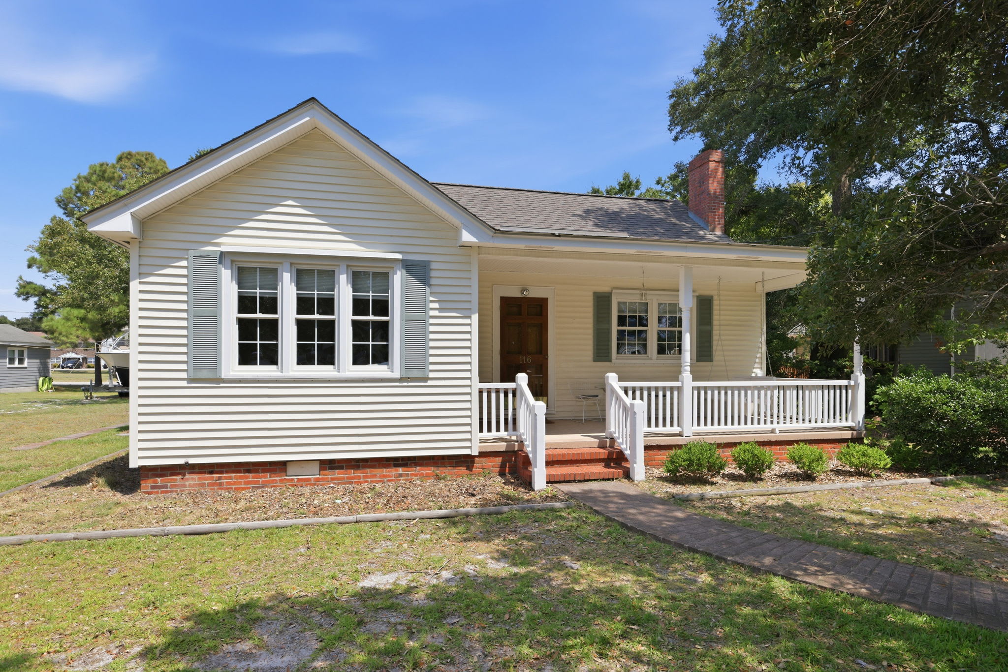 116 Noyes Avenue – photo 1 of 17