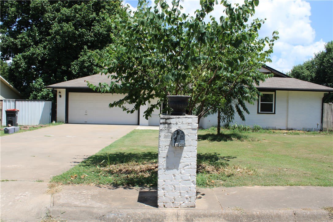 5475 Walden Street – photo 1