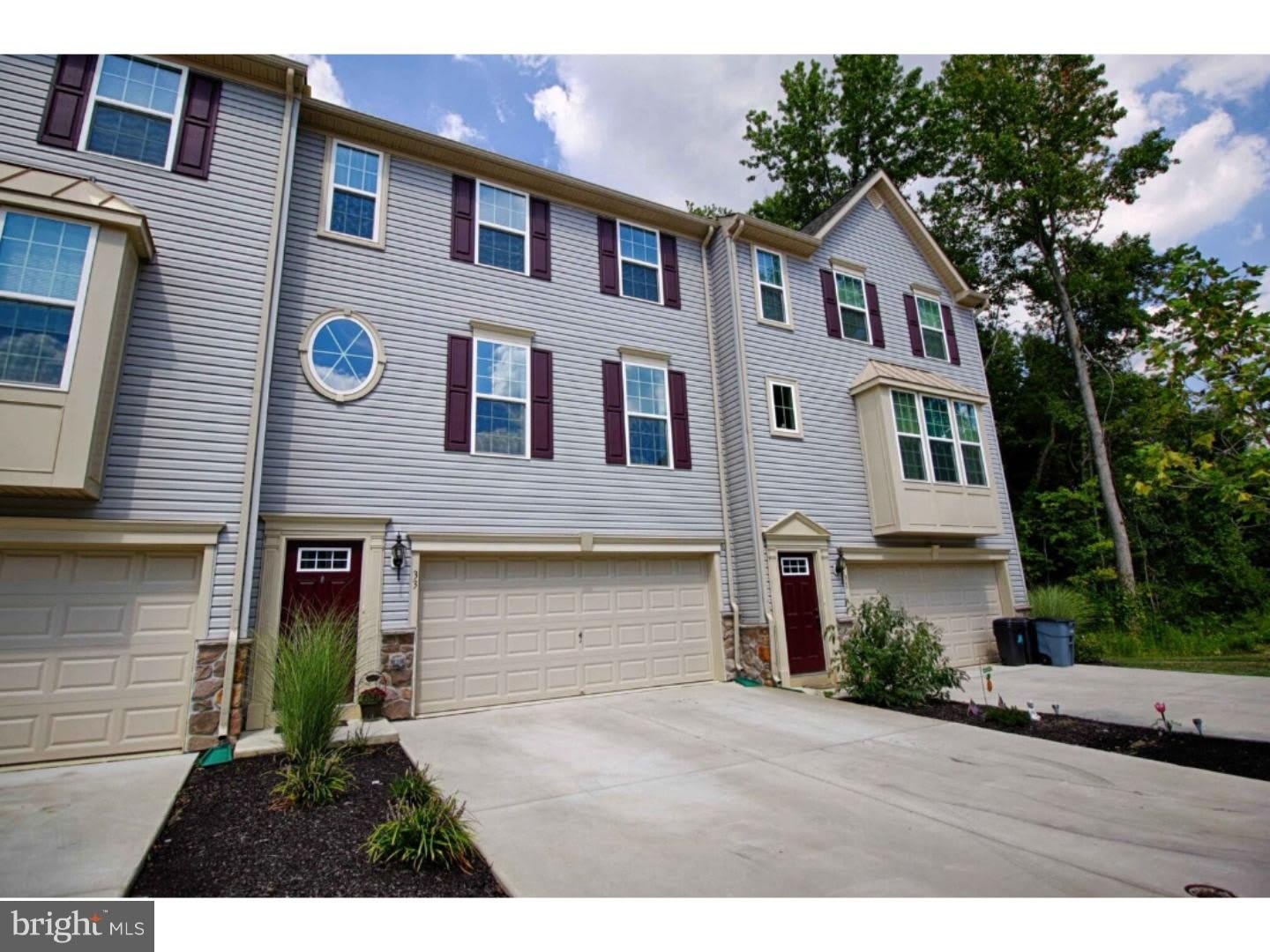 33 WALLACE Street – photo 1