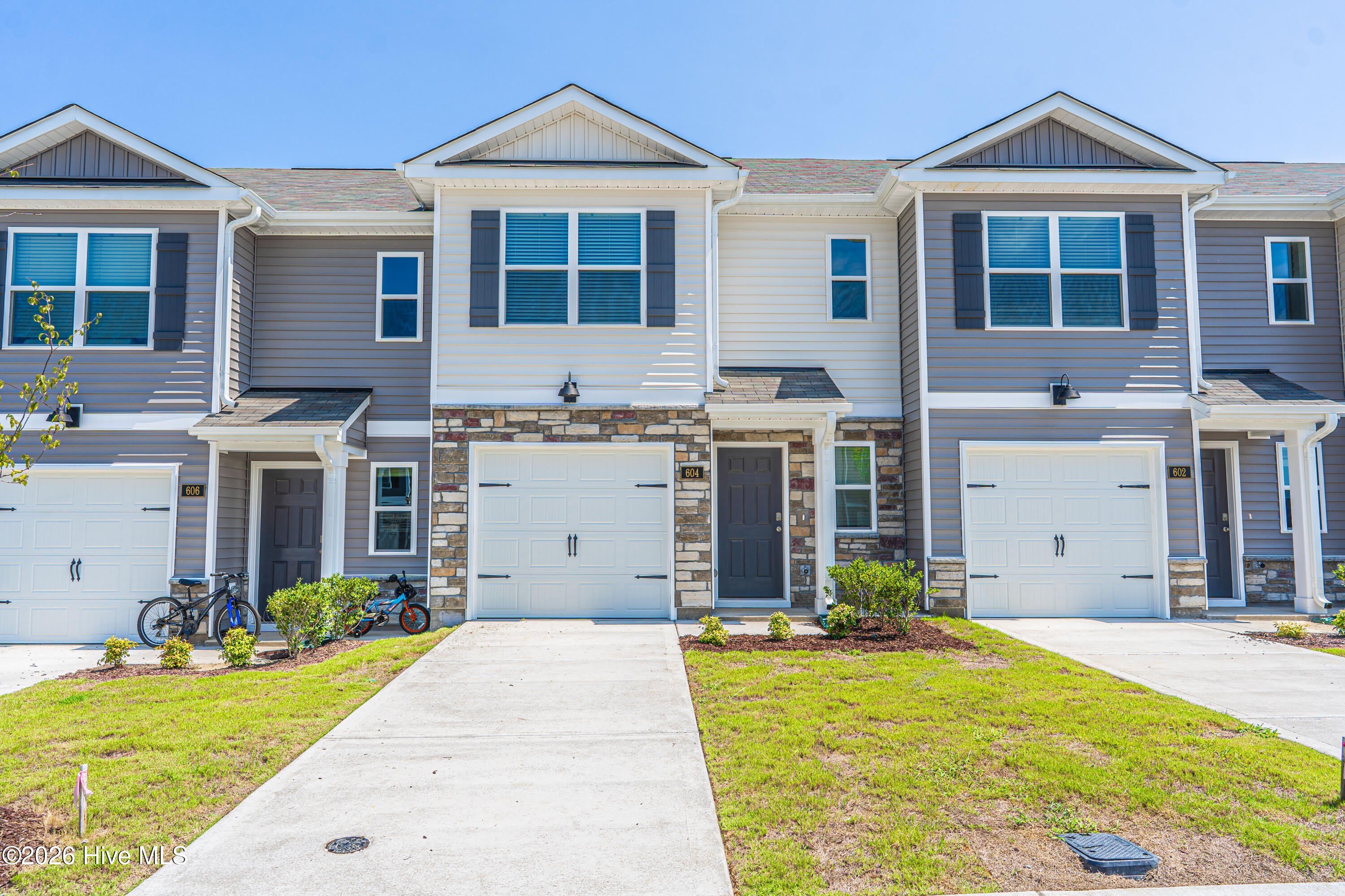 604 Wilder Bloom Path – photo 1 of 26