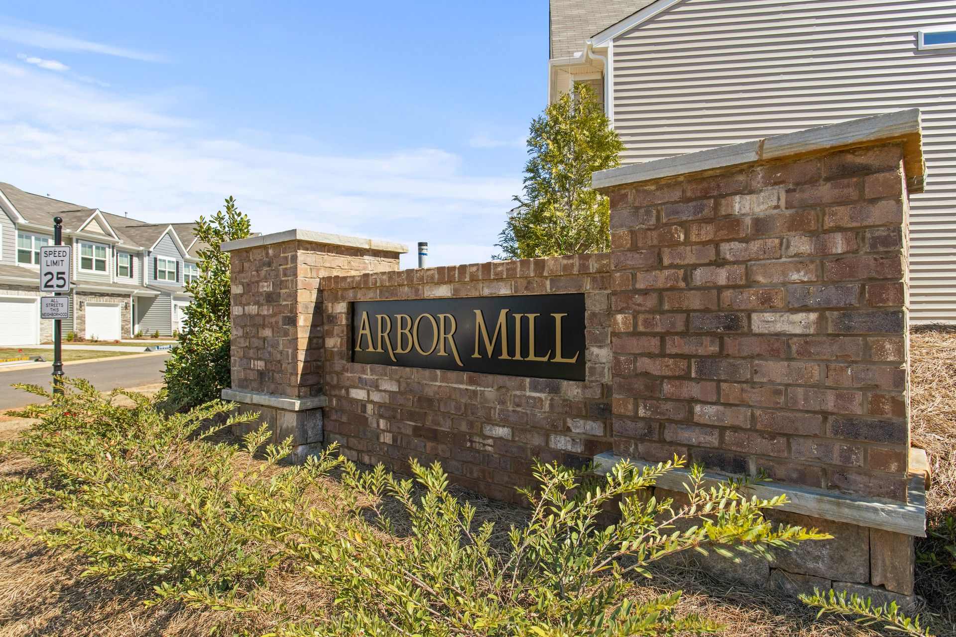 Beautiful Townhome In Powdersville Area 3 Bedroom 2 5 Bath Available Now – photo 1 of 28