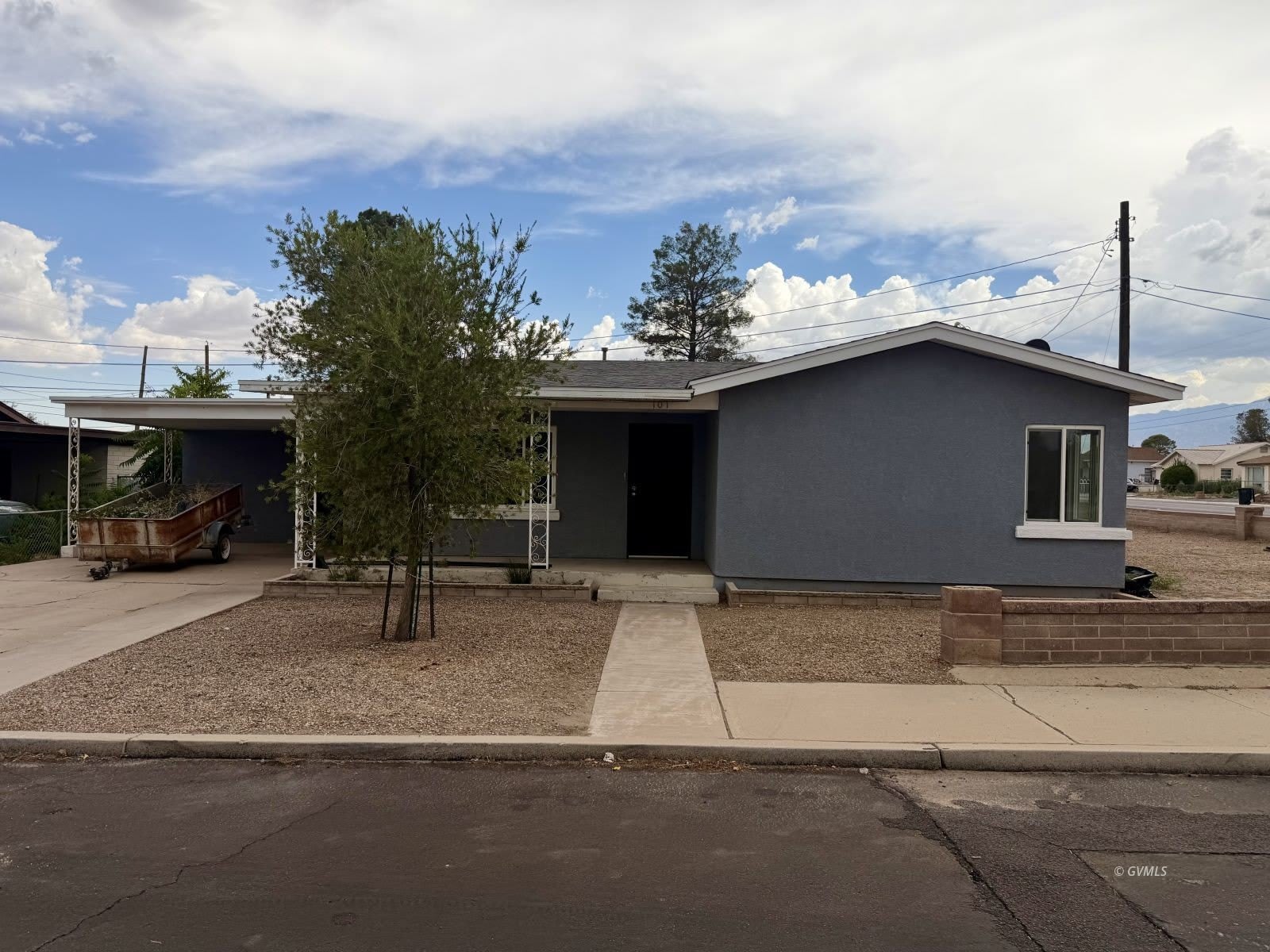 101 E 12th St – photo 1 of 27