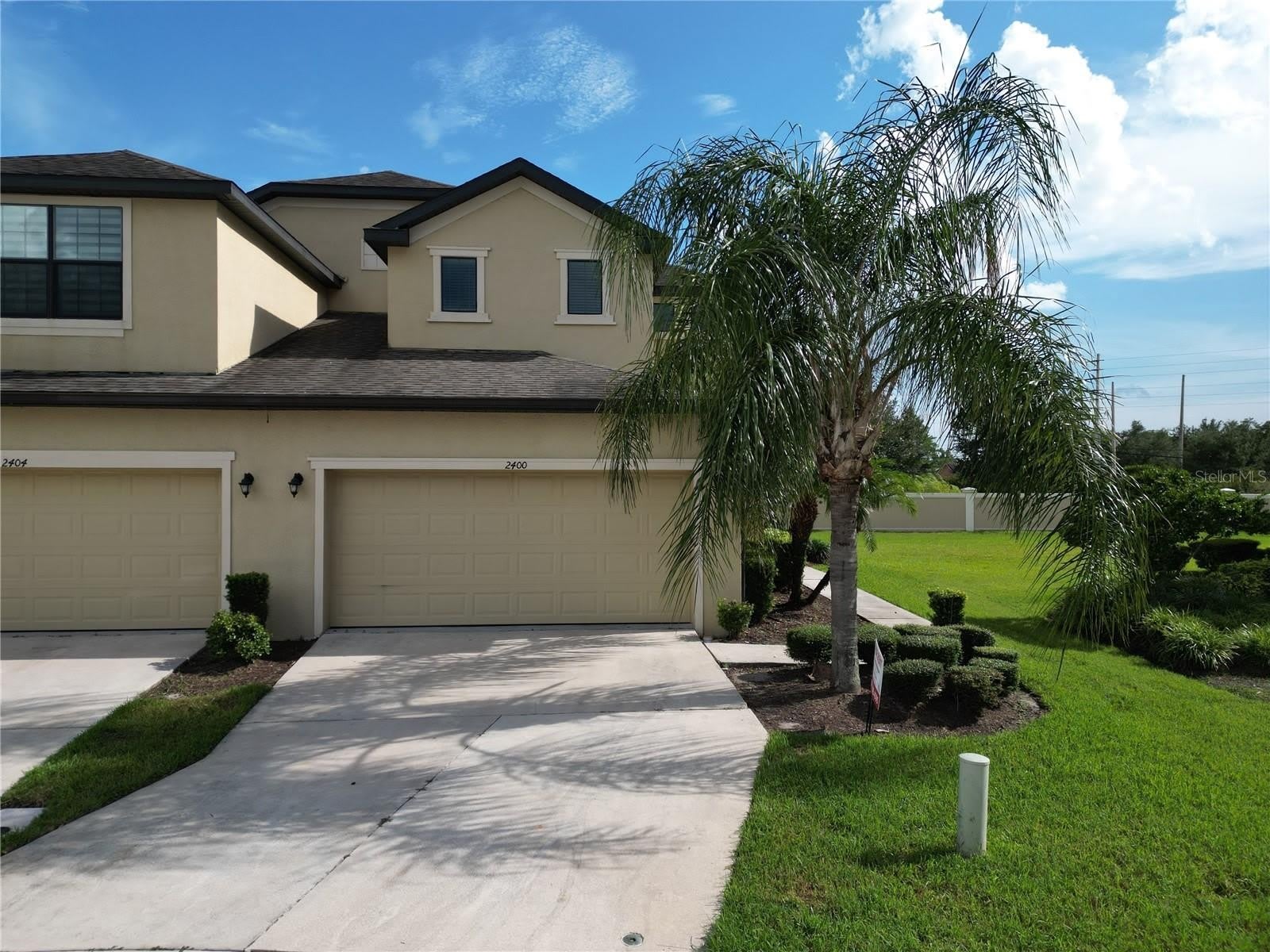 2400 Seven Oaks Drive – photo 1 of 213