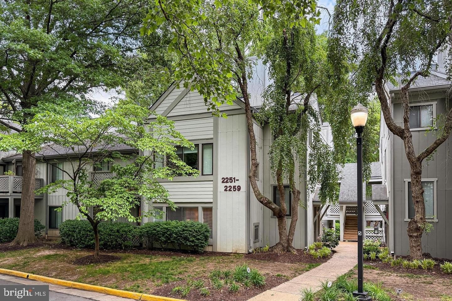 2251 HUNTERS RUN Drive – photo 1 of 57