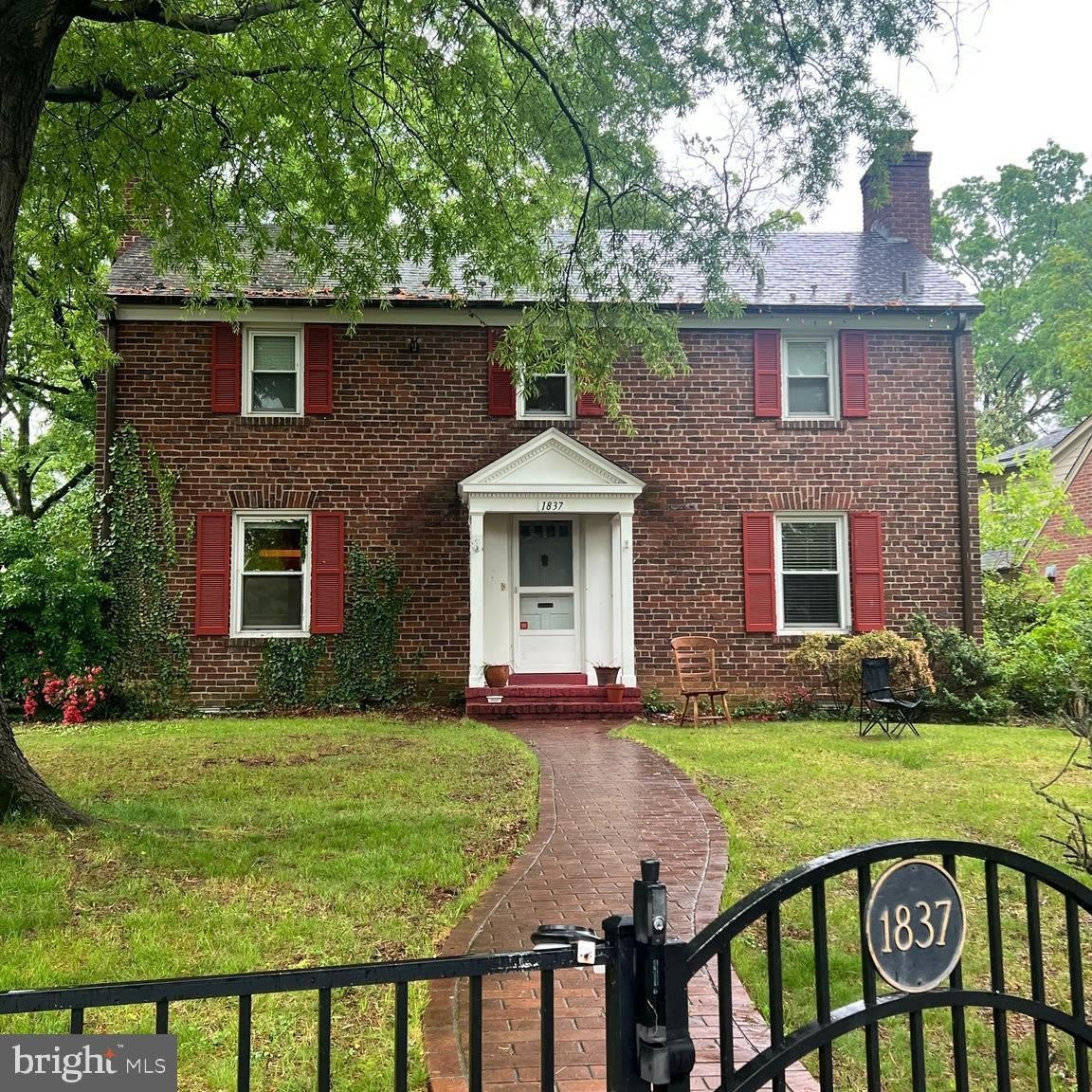 1837 N HARTFORD Street – photo 1