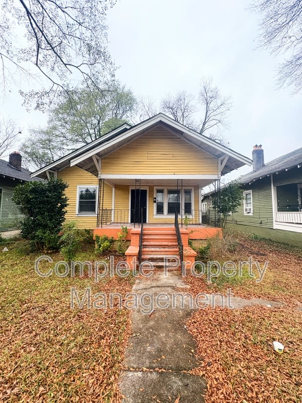 608 Fulton Avenue Southwest – photo 1