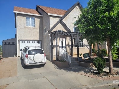 199 Remington Drive – photo 1